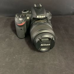 Nikon Damera D3200