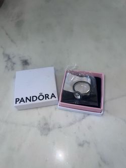 Pandora Oval Halo Ring