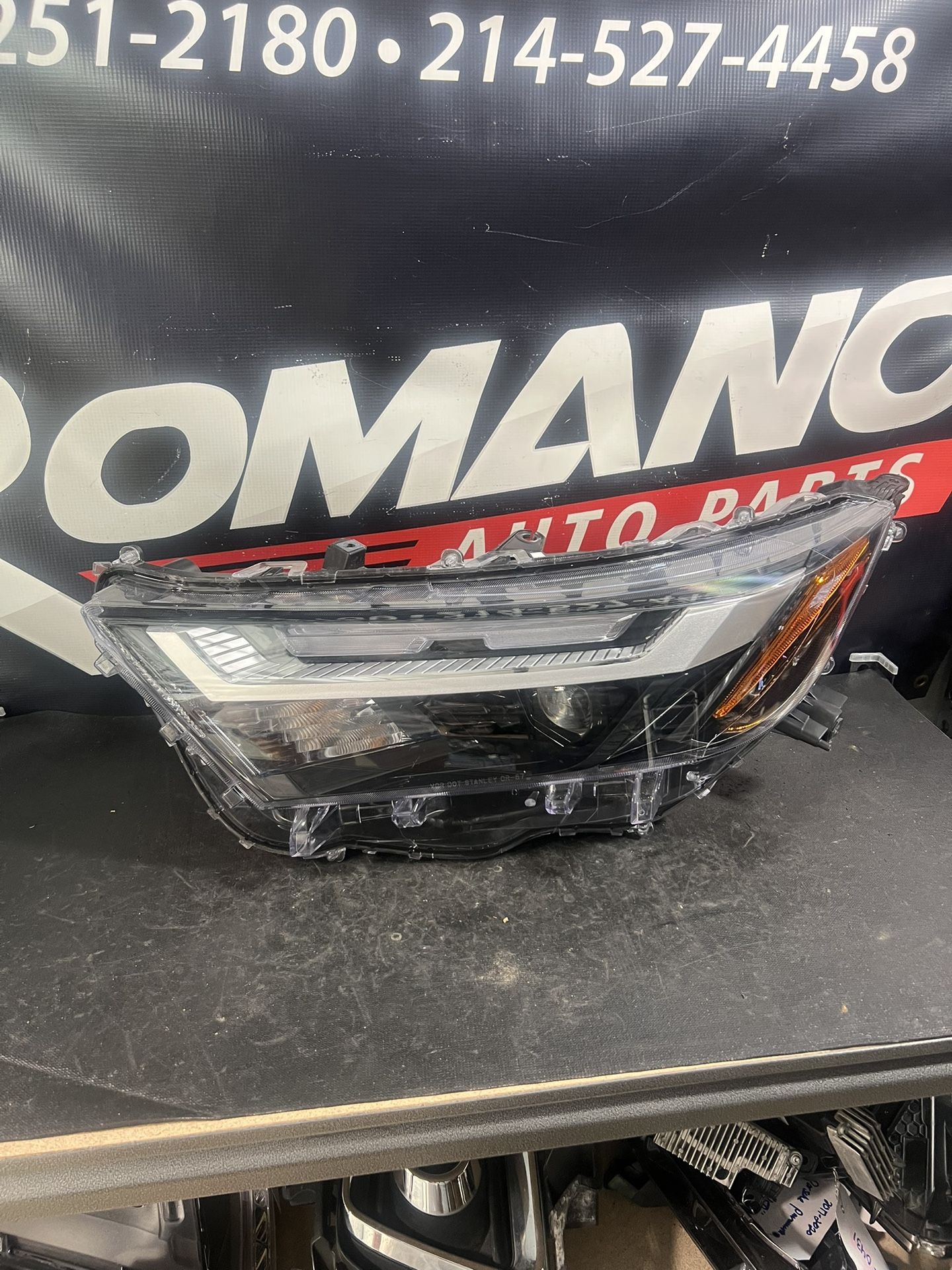 2020-2022 Kia Soul Headlight