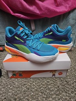 PUMA SNEAKERS