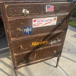 Free Antique 5 Drawer Dresser 