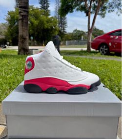 Air Jordan 13 Retro “Chicago”