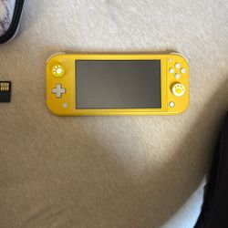 Nintendo Switch + 2 Games 