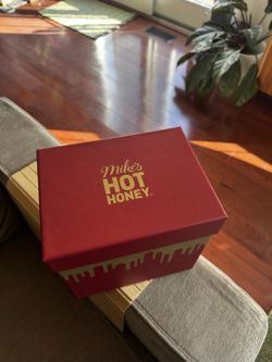 Mikes Hot Honey The DeDrizzler Holiday Bundle