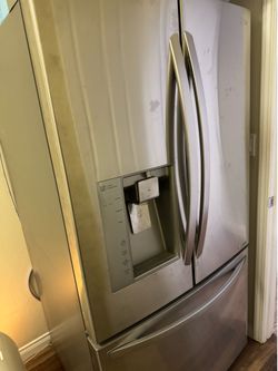 Non-Working LG Inverter Linear Fridge.