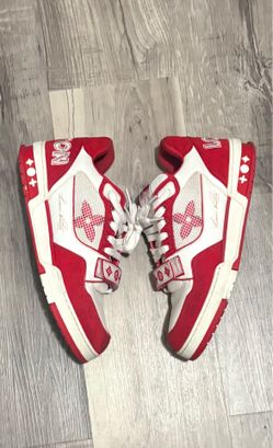 Red Lv’s Size 8,5