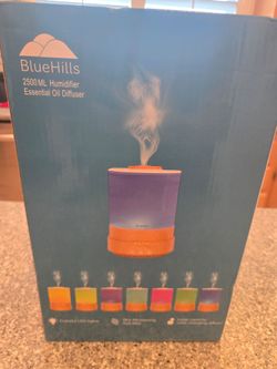 BlueHills Humidifier & Essential Oil Diffuser - New in Box