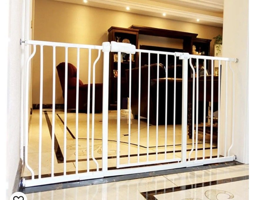 Extra-wide Pressure-mounted Walk-through Gate 