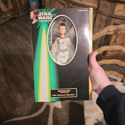 1999 Princess Leia Starwars Doll