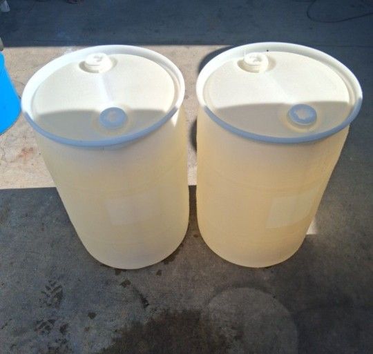 Barrel 30 Gal Natural Closed Head Plastic Barrels Containers Gray Water Storage Recycling Rain Garden Tents