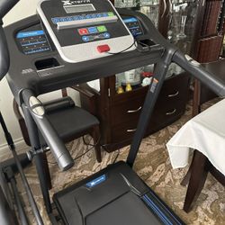 Xterra TR150 Folding Treadmill 