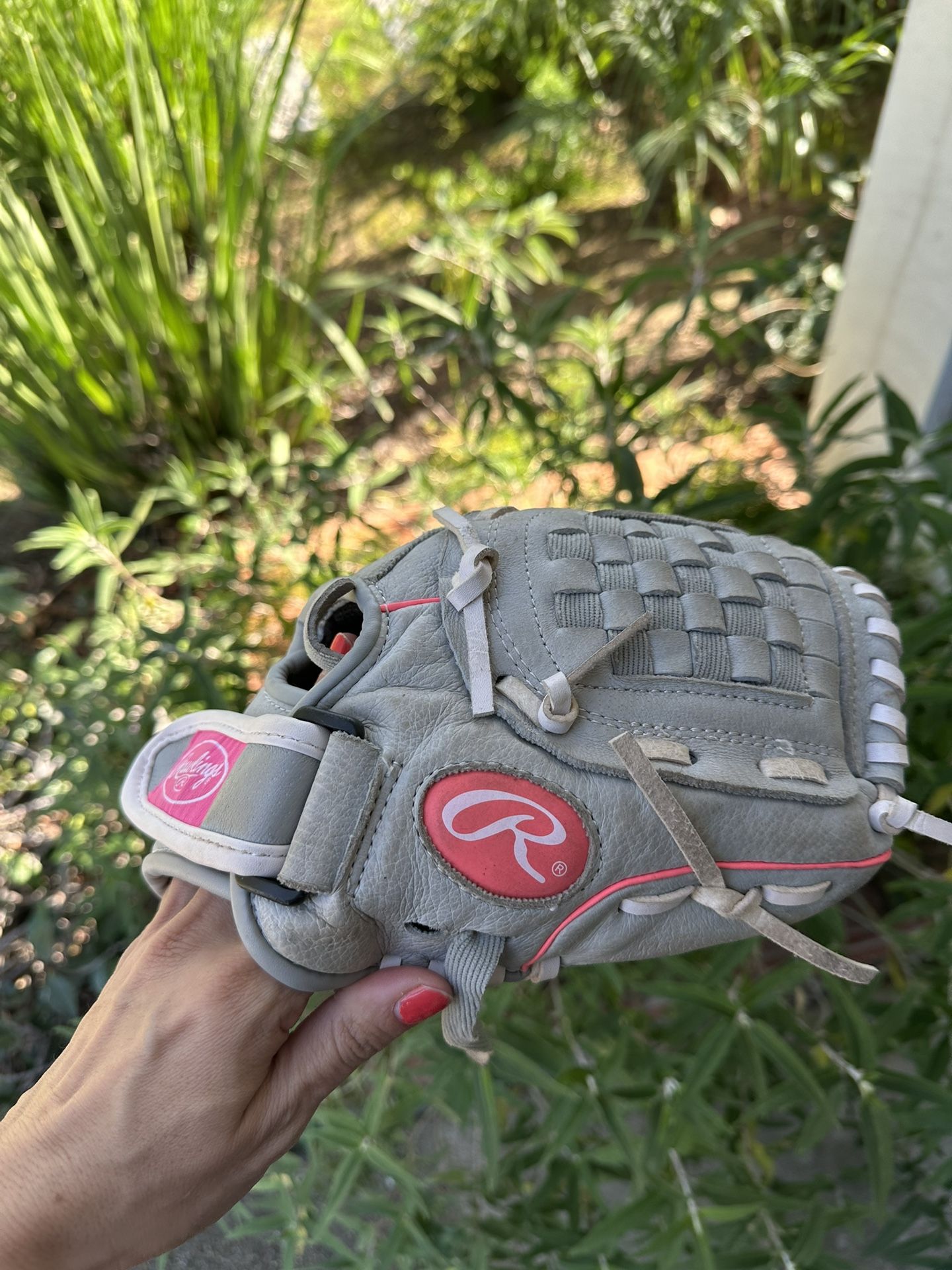 Girls Softball Glove