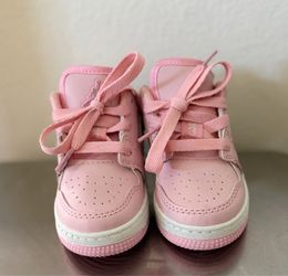 Toddler Air Jordan 1 Sneakers – Pink – Size 6.5C