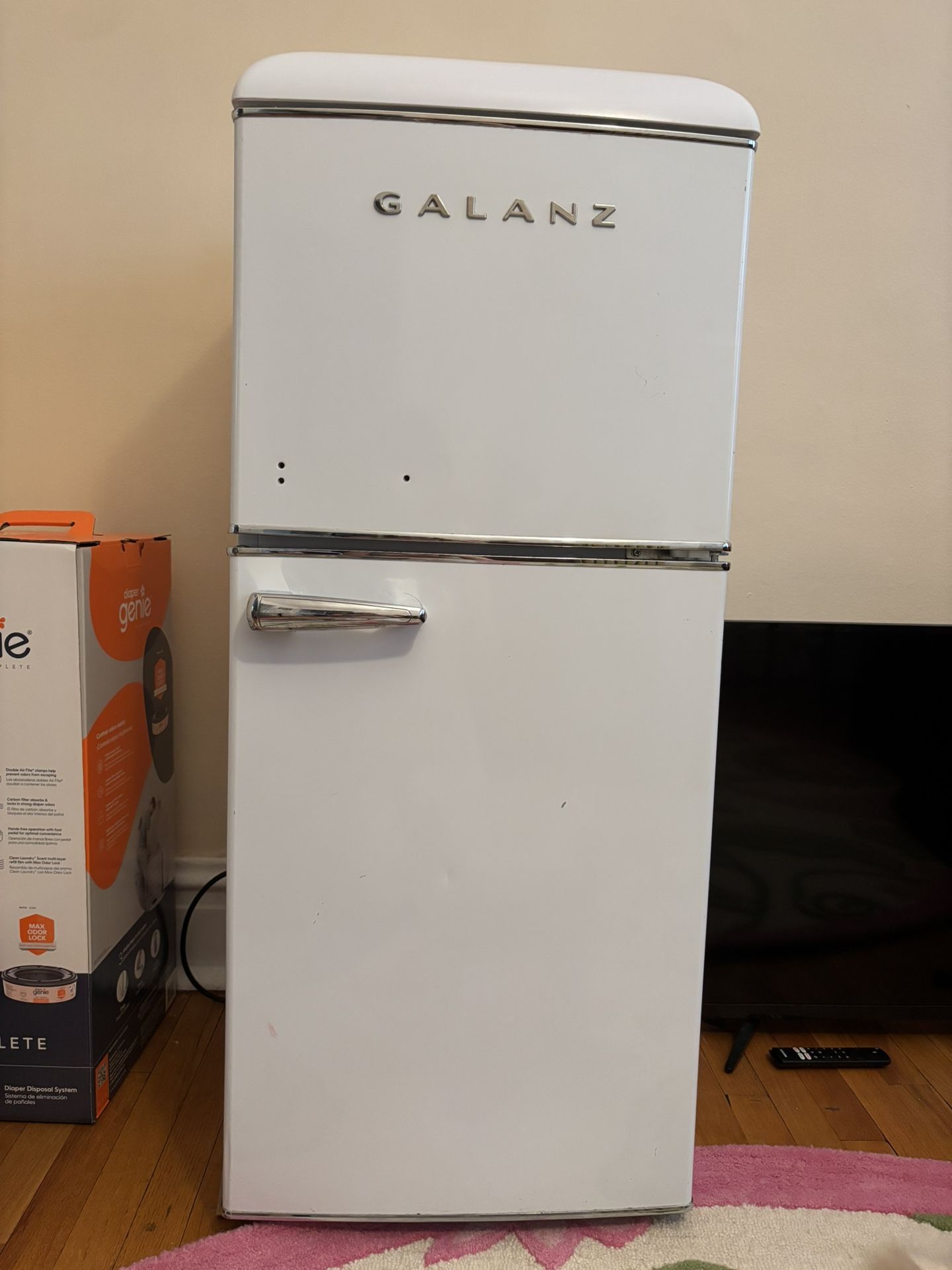 Galanz Mini Refrigerator