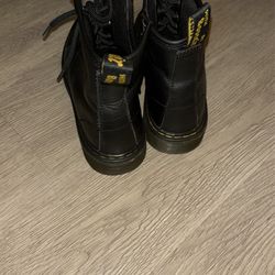 Kids Dr Martins 