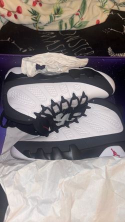 Jordan 9s Men Size 9.5 !