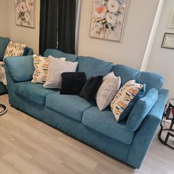 BRAND NEW COUCH SET