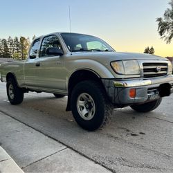 2000 Toyota Tacoma