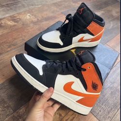  Air Jordan 1 Mid 'Shattered Backboard Orange & Black   •Worn once - great condition  •100% authentic ✅ •Black and Orange Jordan 1  •GS 7 / mens 7    