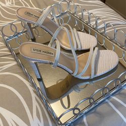 Heels 8.5 W