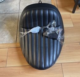AUTHENTIC OEM HARLEY-DAVIDSON 18-22 STREET BOB FXBB FXST SOLO SEAT NEW