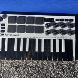 Akai Professional MPK Mini MK3