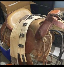 Western saddle