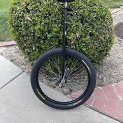 Unicycle Nimbus