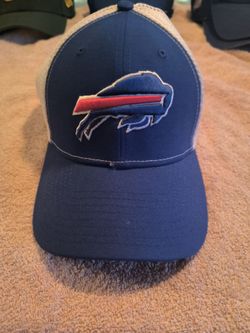 a cap  Buffalo Bills Cap - Used, Like New - Size 9