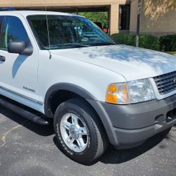 2004 Ford Explorer