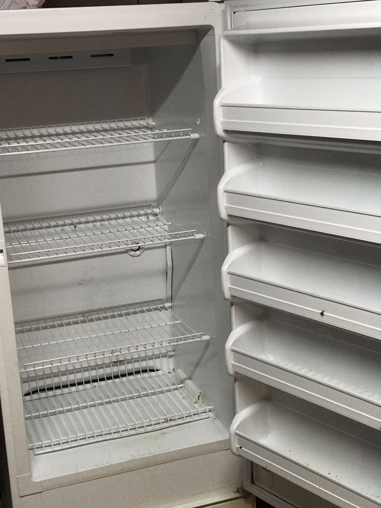 Frigidaire frost free commercial upright freezer