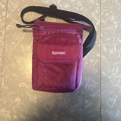 Supreme Shoulder Bag (FW19)