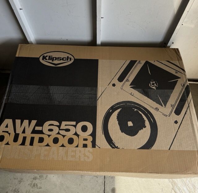 Outdoor Patio Speakers Black 2-Way Pair Klipsch (NEW)