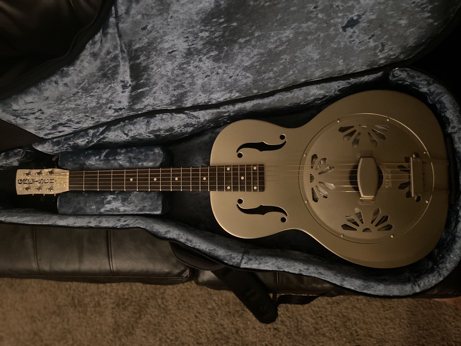 Grestch Honey Dipper Resonator With Soft Case