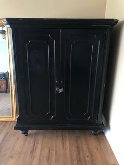 FREE Black Wardrobe
