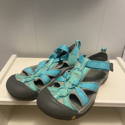 Keen Venice H2 Newport Hook & Loop Waterproof Fisherman Sandal Size 5