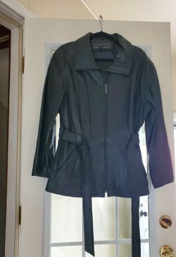 100% Black leather hip length zip up belted jacket-Lg