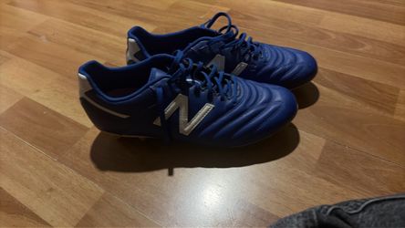Soccer cleats