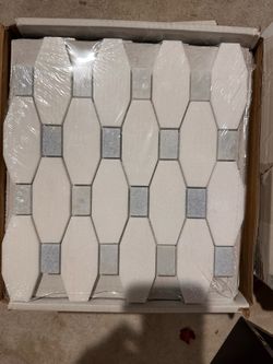 Soho studios White Thassos Mosaic 19 pieces