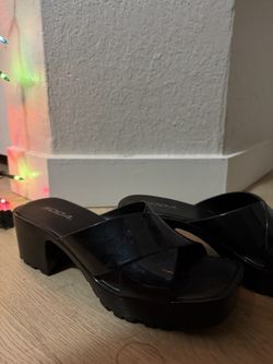 Soda Sandals