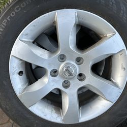 Set Of Nissan Wheels With Tires 215/60R16