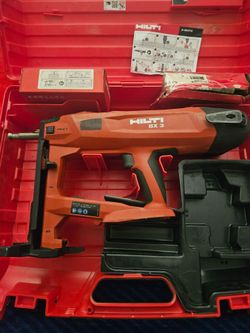 Hilti nail gun with 4 batteries and 2 chargers