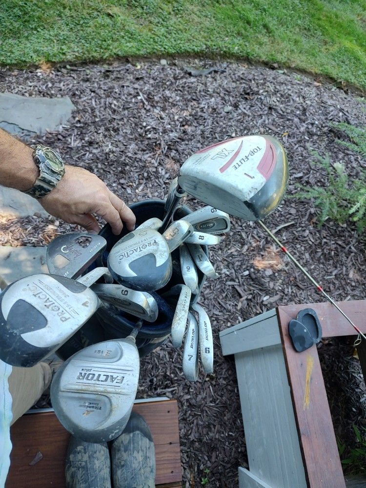 Left Handed Golf Clubs