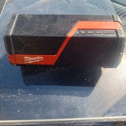 Milwaukee Job Site Bluetooth Speaker