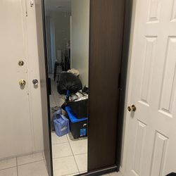 100$ Entry Way Closet With Large Mirror