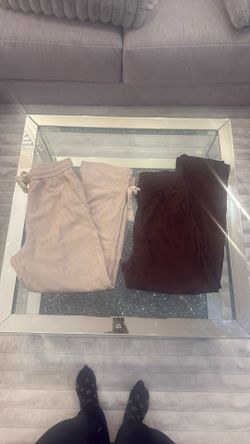 Two pair new pants size medium men’s with pockets