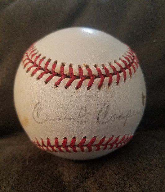 Authentic Cecil Cooper Autographed Rawlings Baseball