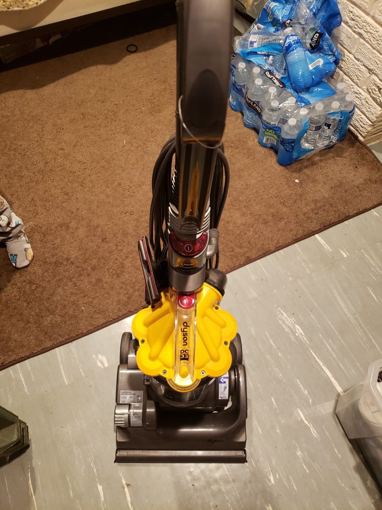 Dyson dc33 vacuum