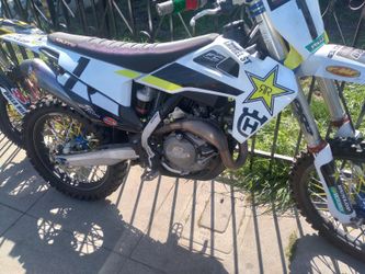 Like New 2019 Fc450 HUSQ Dirt Bike