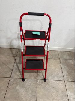 3-step ladder with hand rail